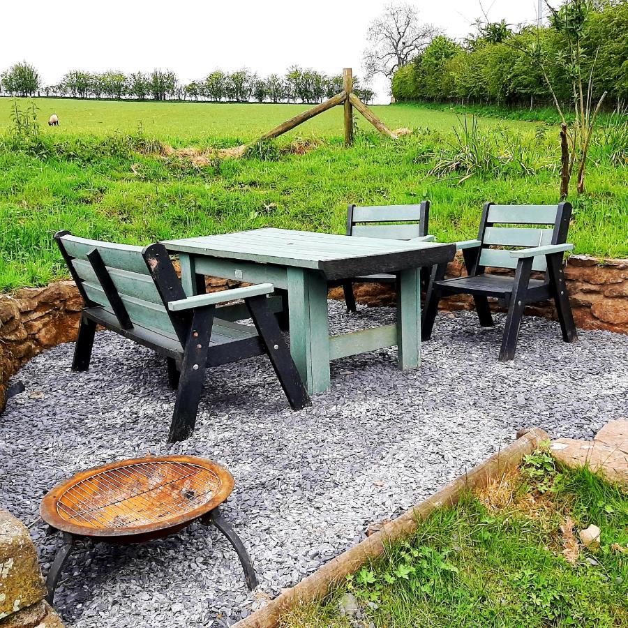 Eco Cottage Joe The Buck Craven Arms Exteriör bild